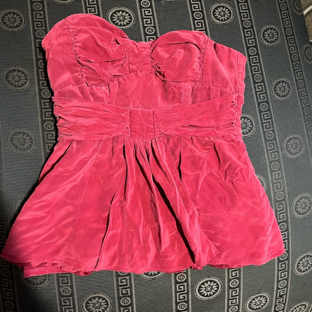 Red 2000’s top